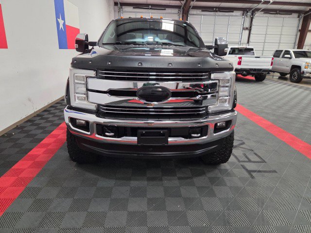 Used 2018 Ford F350 Lariat w/ Lariat Ultimate Package AWD/4WD image 4