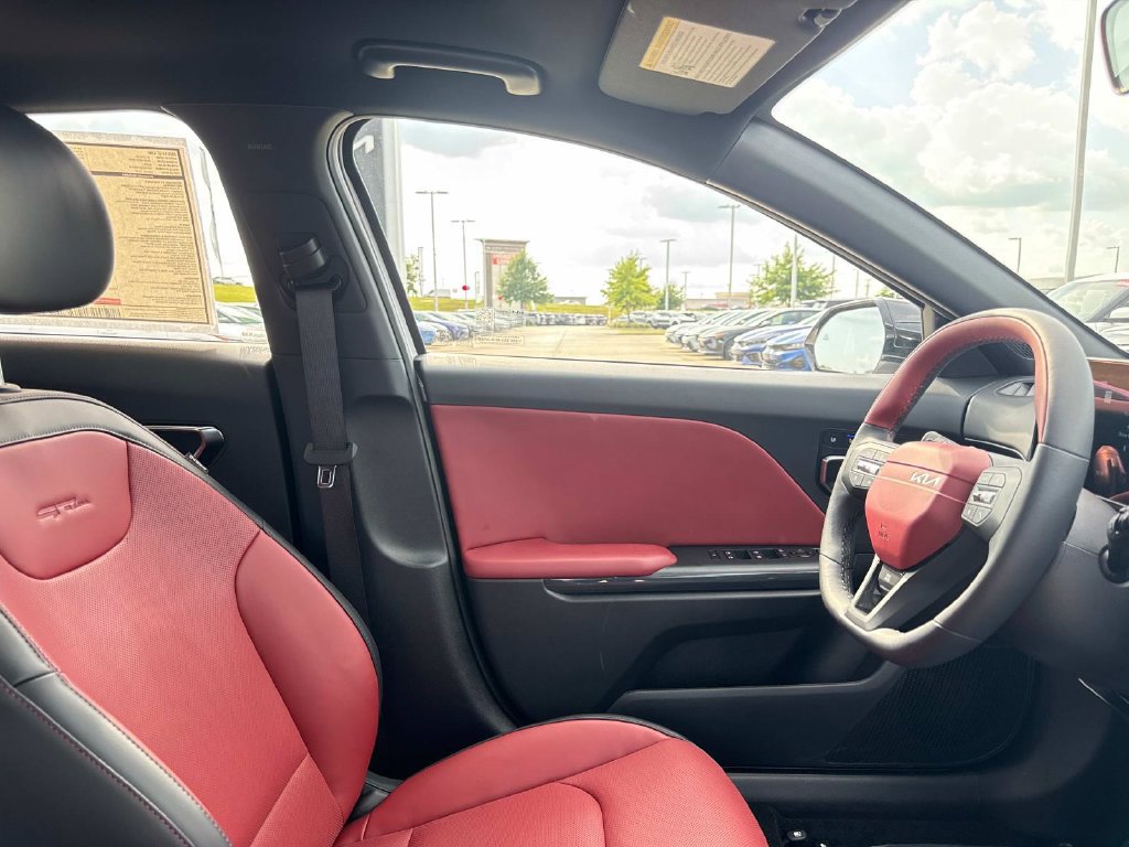 New 2026 Kia K4 GT-Line w/ GT-Line Premium Package FWD image 11
