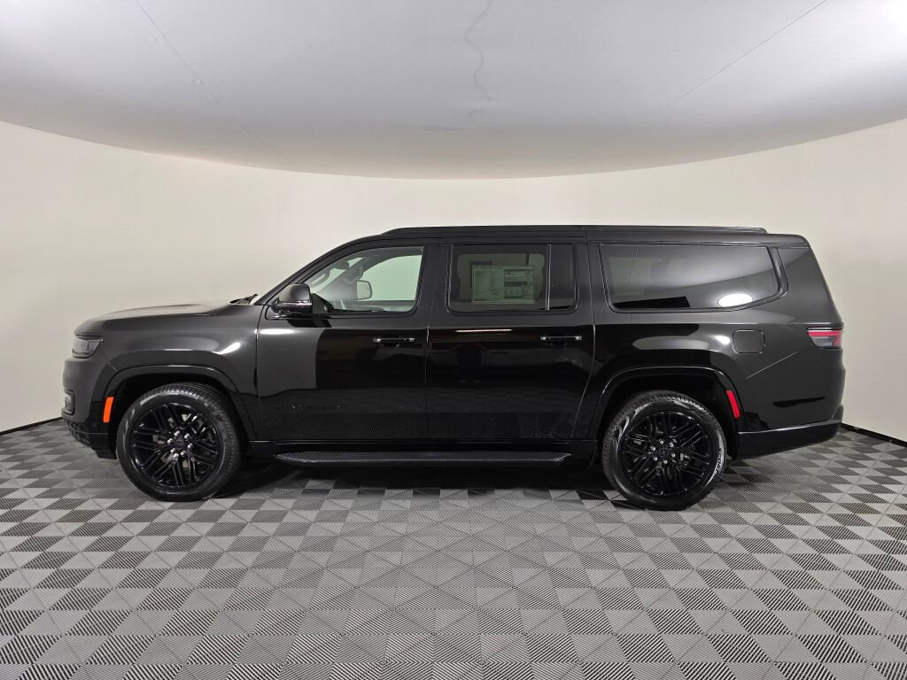 New 2025 Jeep Wagoneer L Series II w/ HD Trailer Tow Package w/25F image 7