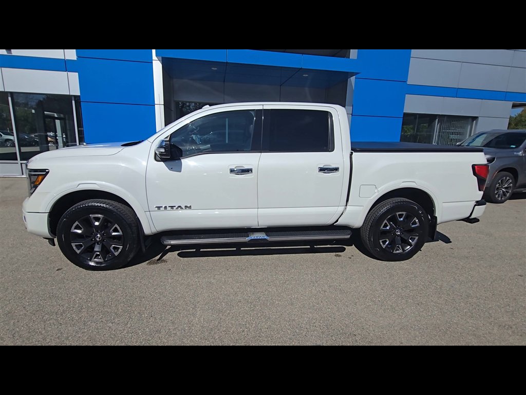 Used 2021 Nissan Titan Platinum Reserve w/ Moonroof Package image 5