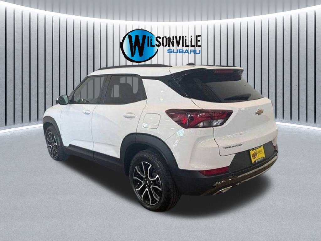 Used 2023 Chevrolet TrailBlazer ACTIV w/ Sun and Liftgate Package FWD image 8