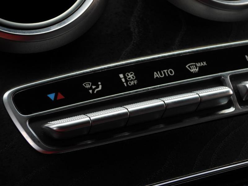 Used 2018 Mercedes-Benz C 300 Sport image 68