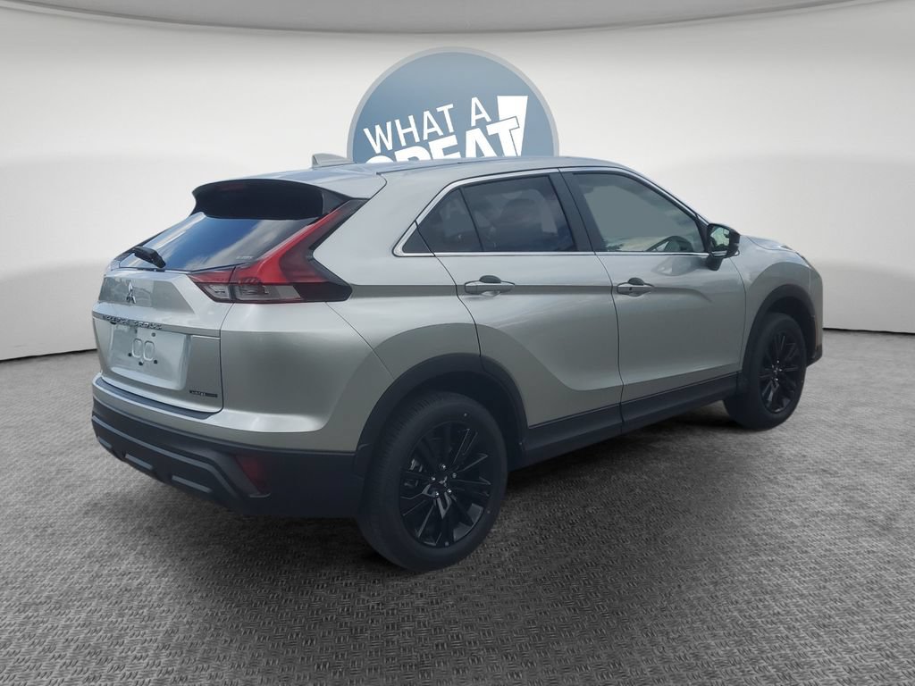 New 2026 Mitsubishi Eclipse Cross LE AWD/4WD image 3