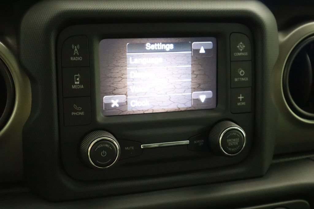 Used 2021 Jeep Gladiator Sport AWD/4WD image 25
