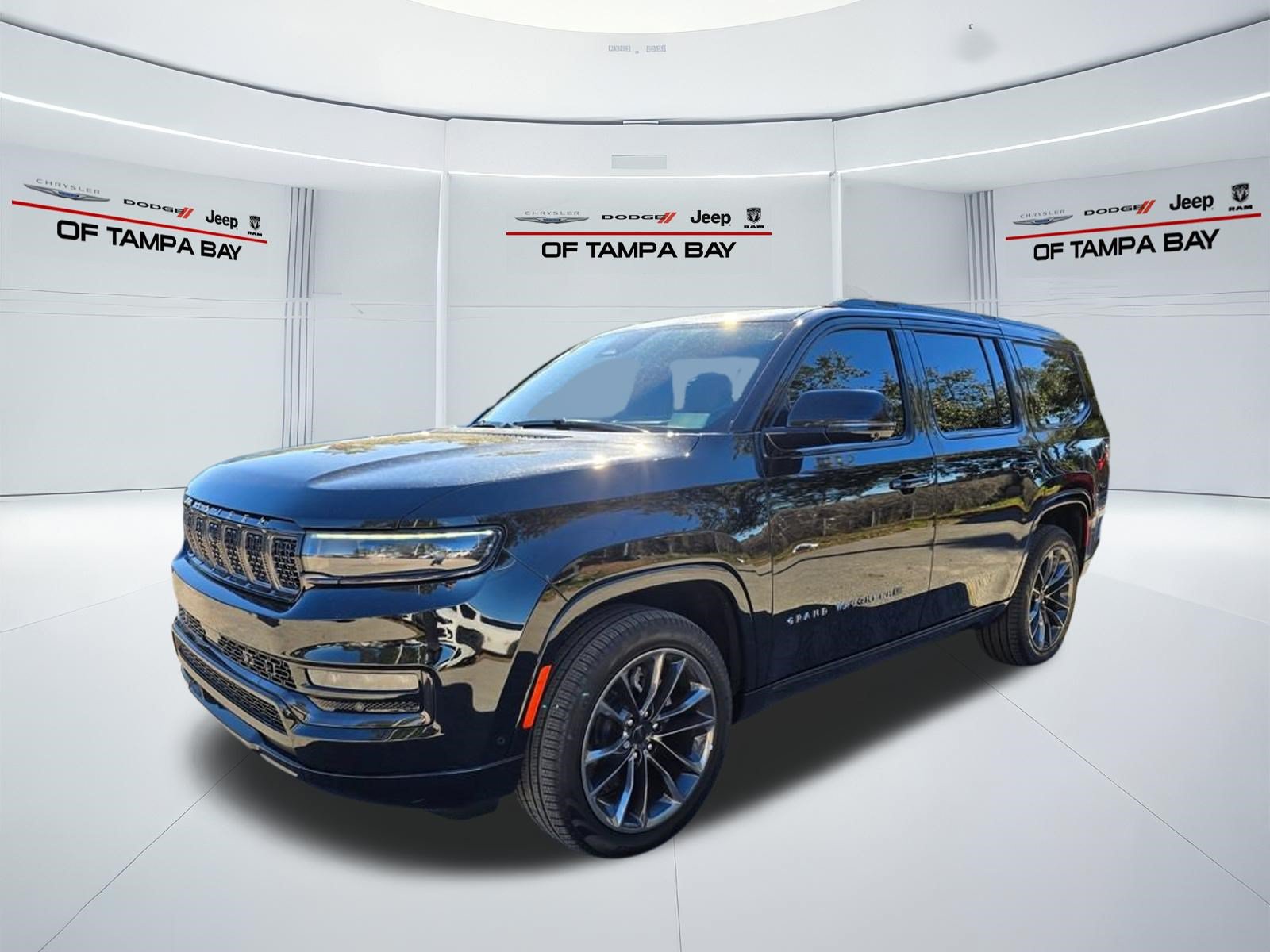 New 2025 Jeep Grand Wagoneer Series II Obsidian w/ Quick Order Packagew 28T AWD/4WD image 2