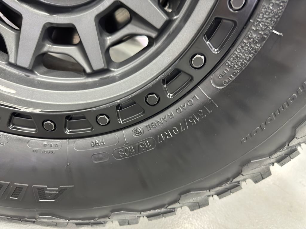 Used 2021 Jeep Wrangler Willys image 16