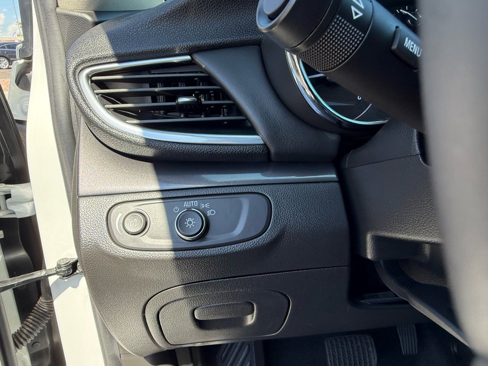 Used 2022 Buick Encore Preferred w/ Safety Package image 16