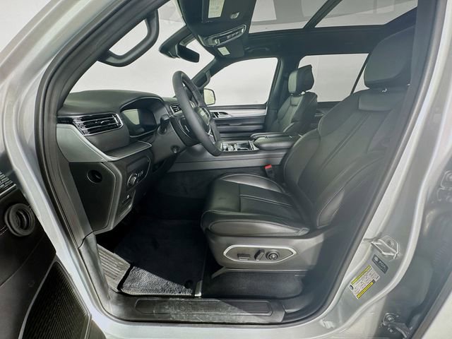 New 2026 Jeep Grand Wagoneer 4WD w/ Premium Group I image 25