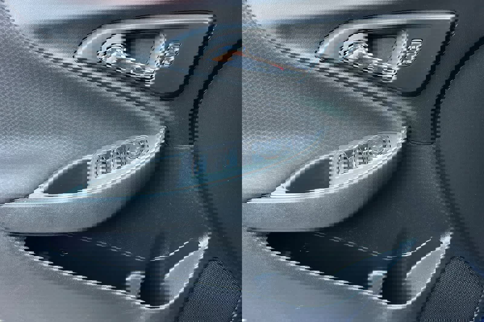 Used 2023 Chevrolet Malibu LT image 13