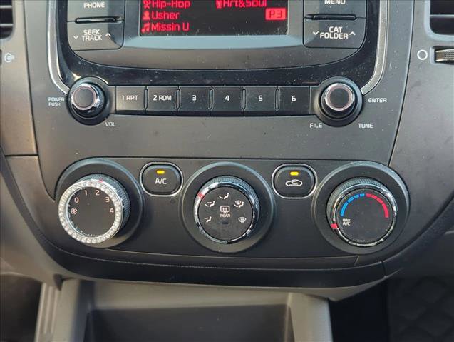 Used 2017 Kia Forte LX image 15