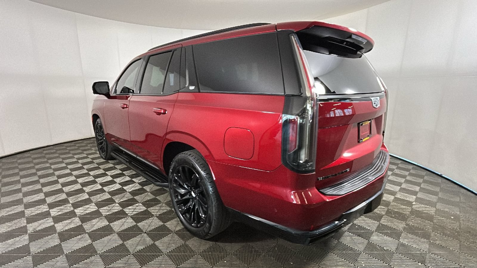 Used 2023 Cadillac Escalade Sport Platinum w/ LPO, ONYX Package AWD/4WD image 5