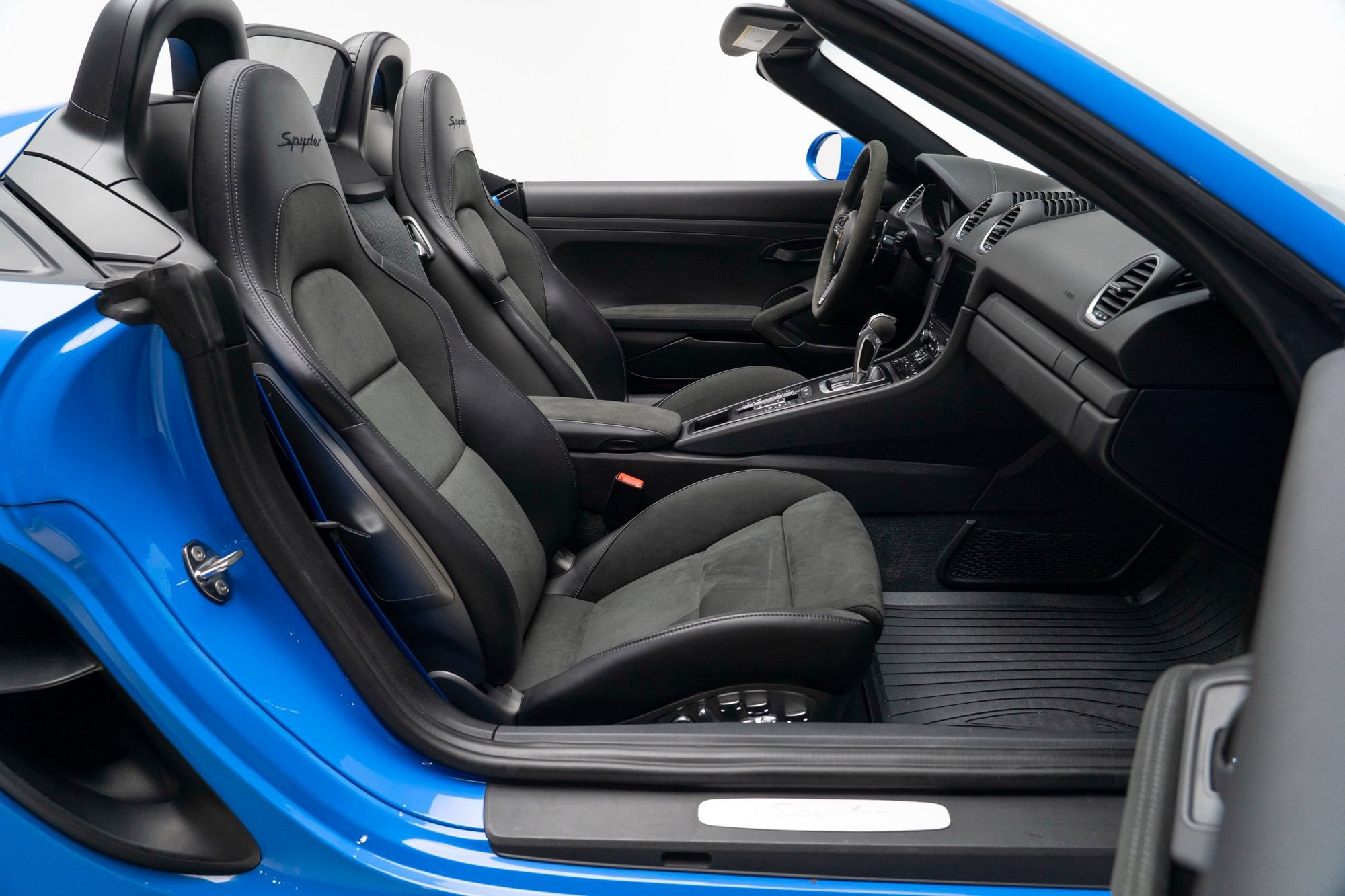 Used 2023 Porsche 718 Boxster Spyder w/ Light Design Package RWD image 31