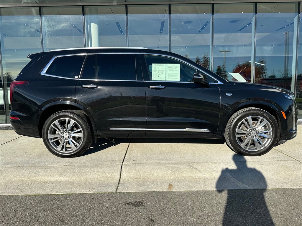 Used 2022 Cadillac XT6 Premium Luxury image 6