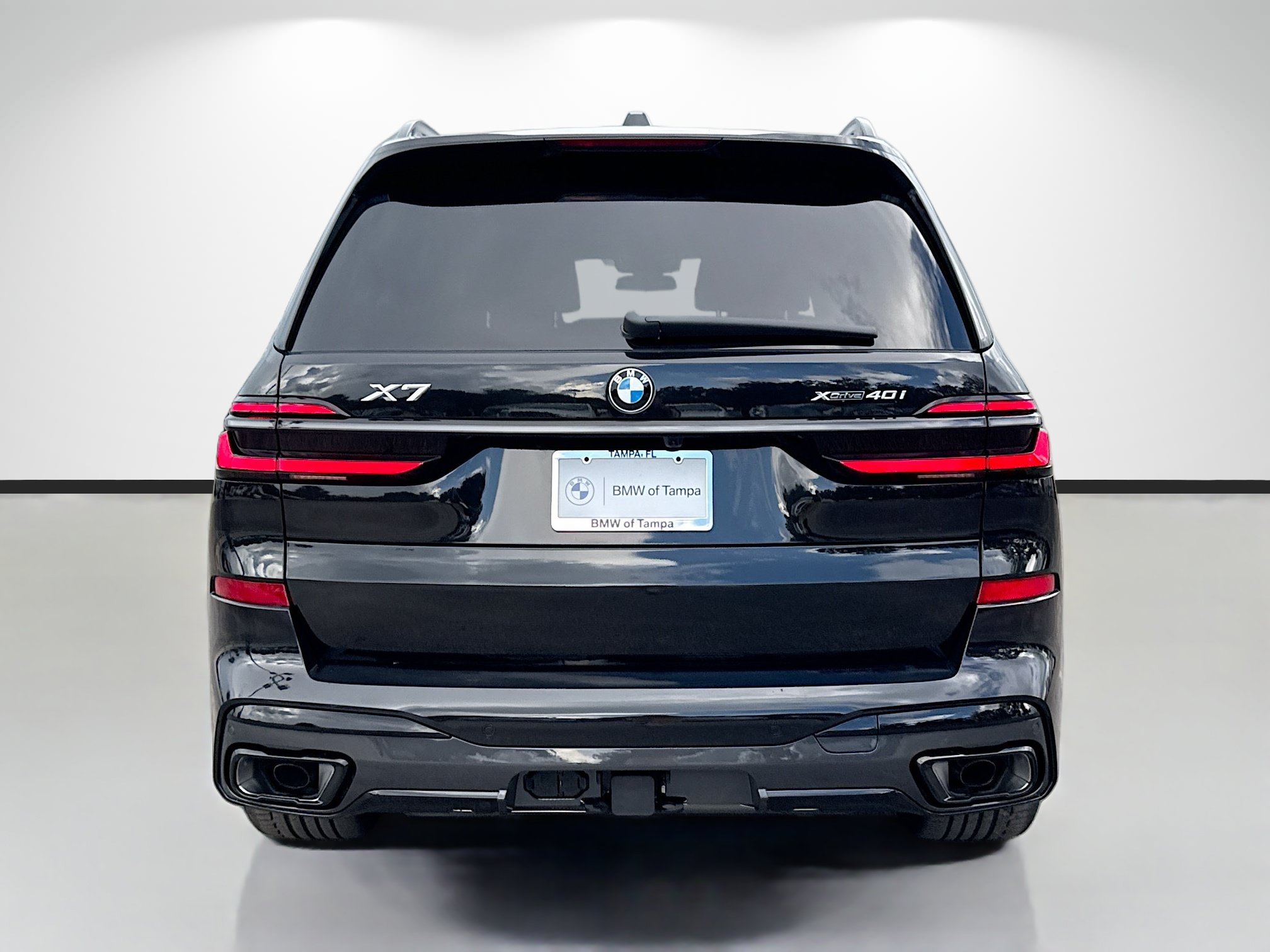 New 2027 BMW X7 xDrive40i w/ M Sport Package AWD/4WD image 4