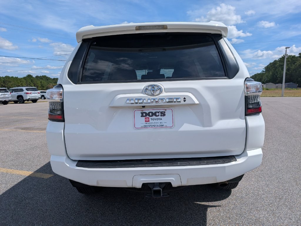 Used 2024 Toyota 4Runner SR5 AWD/4WD image 4