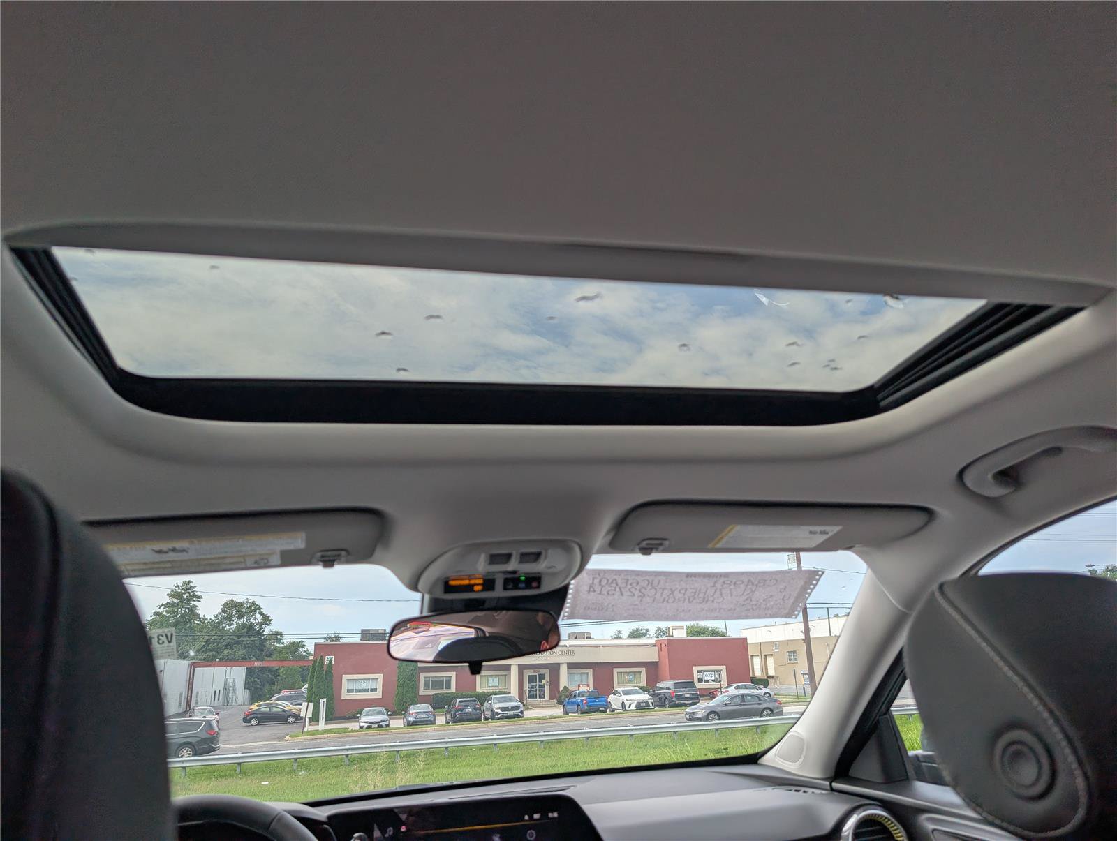 New 2026 Chevrolet Trax LT w/ Sunroof Package FWD image 15