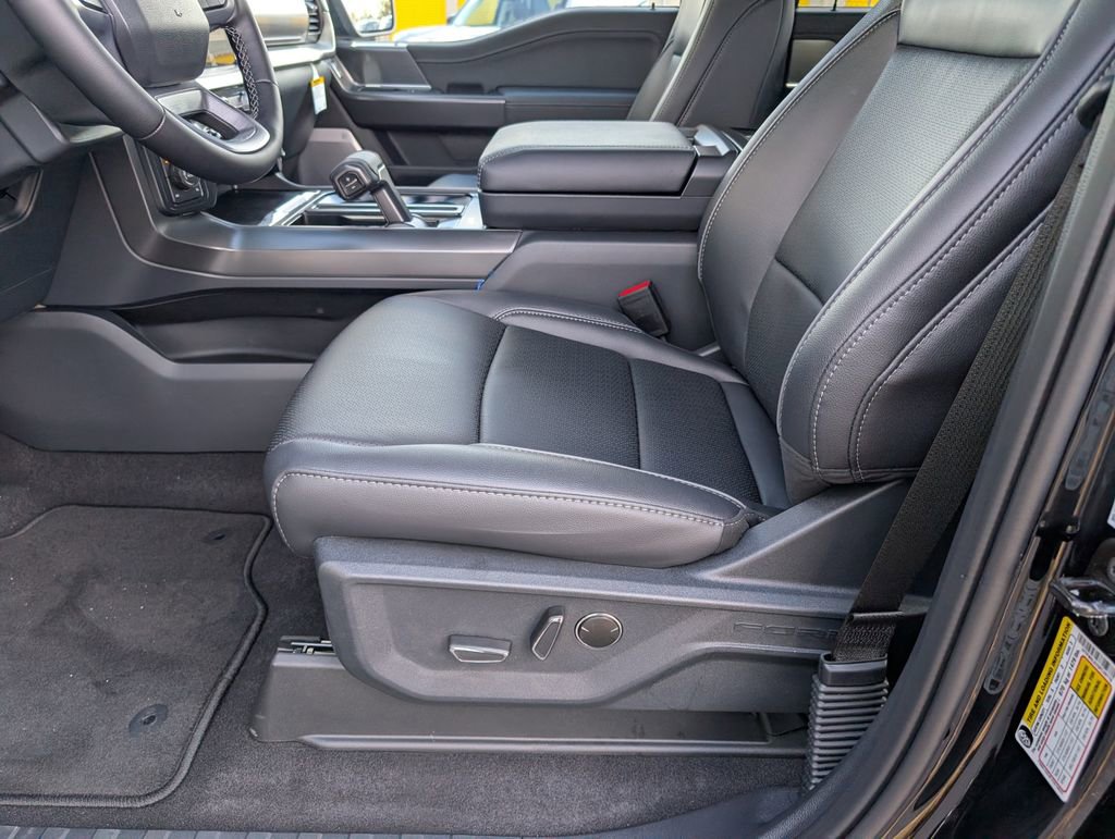 New 2025 Ford F150 Lariat w/ Equipment Group 502A High image 8