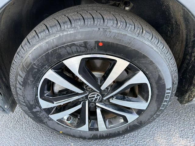 Used 2022 Volkswagen Tiguan S FWD image 11