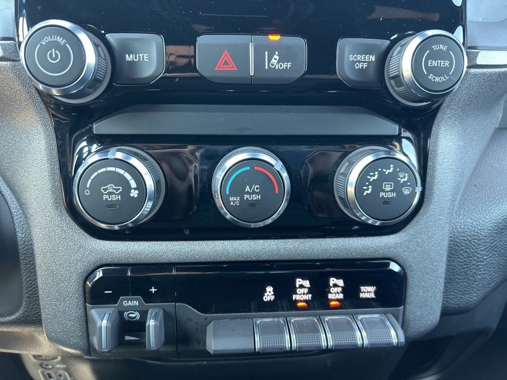 Used 2025 RAM 1500 Tradesman w/ Night Edition AWD/4WD image 16