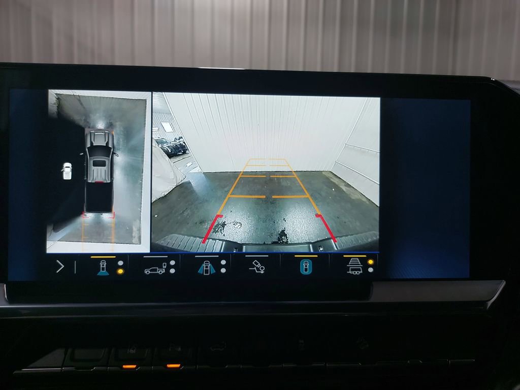 Used 2024 Chevrolet Silverado 3500 High Country w/ High Country Premium Package image 24