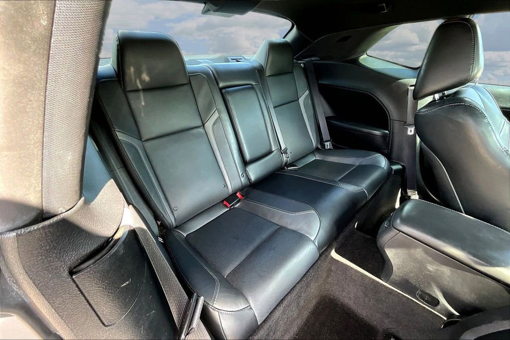 Used 2015 Dodge Challenger SXT Plus RWD image 24