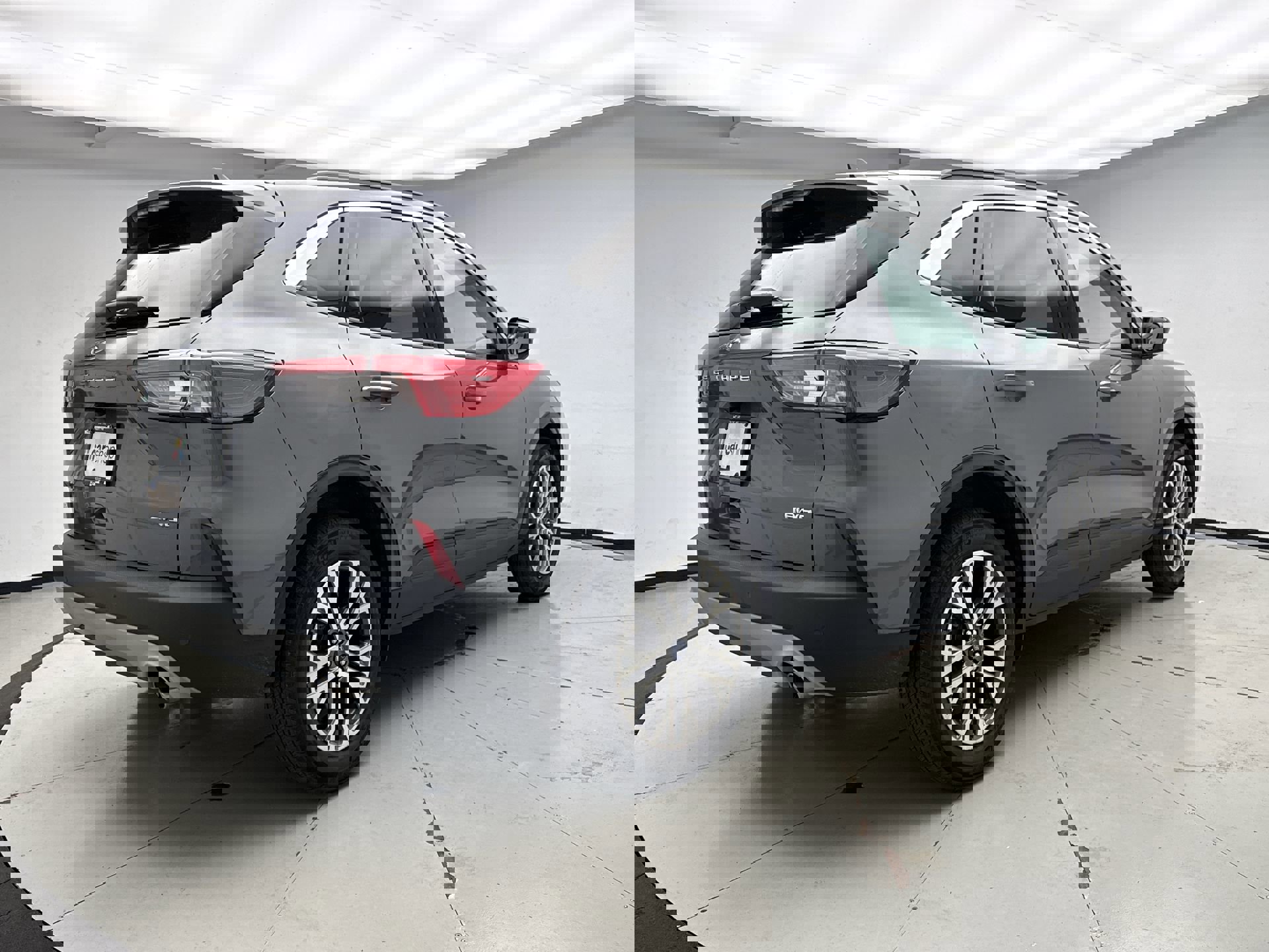 Used 2022 Ford Escape SEL image 5