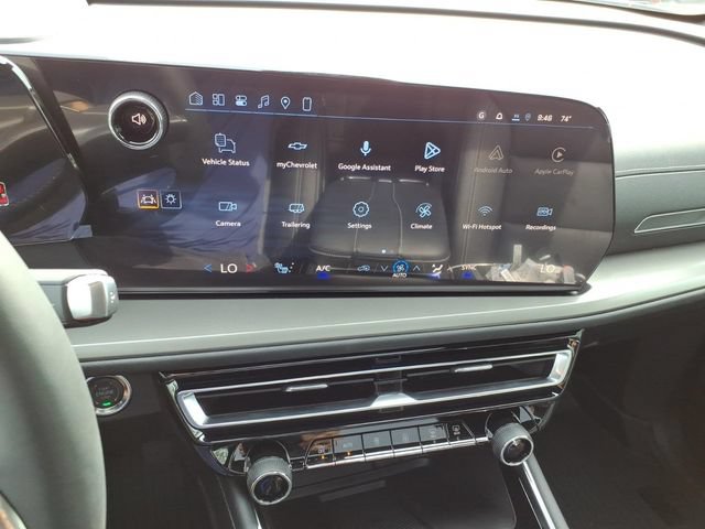 New 2027 Chevrolet Traverse LT w/ Sun and Wheel Package FWD image 13