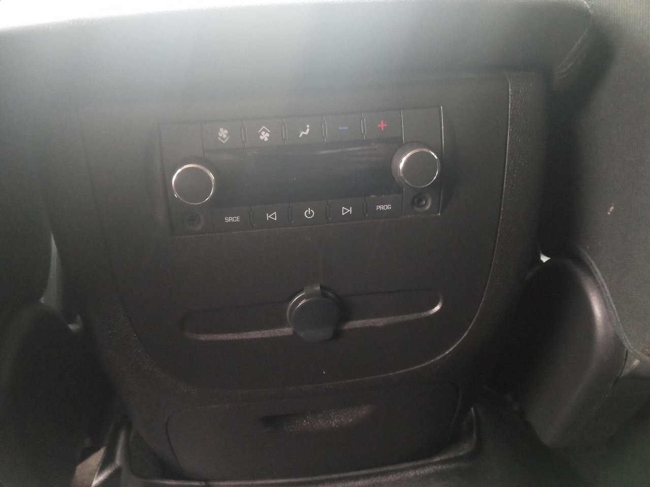 Used 2013 GMC Yukon SLE w/ Convenience Package image 8