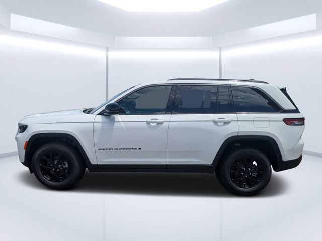 New 2026 Jeep Grand Cherokee Altitude AWD/4WD image 6
