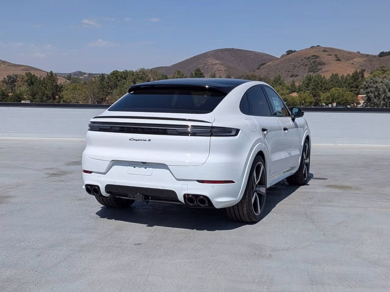 Certified 2025 Porsche Cayenne S AWD/4WD image 9