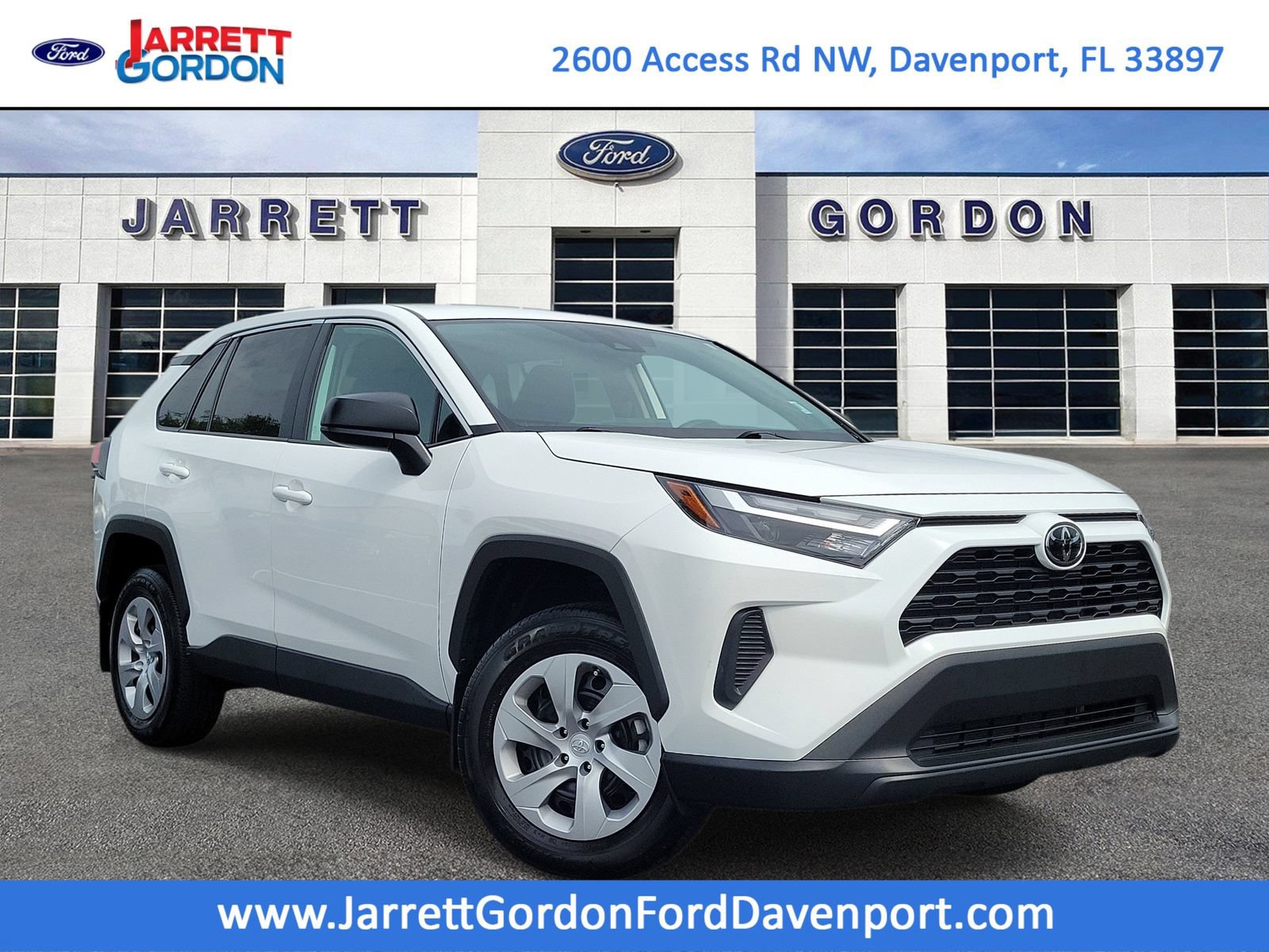Used 2025 Toyota RAV4 LE FWD image 1
