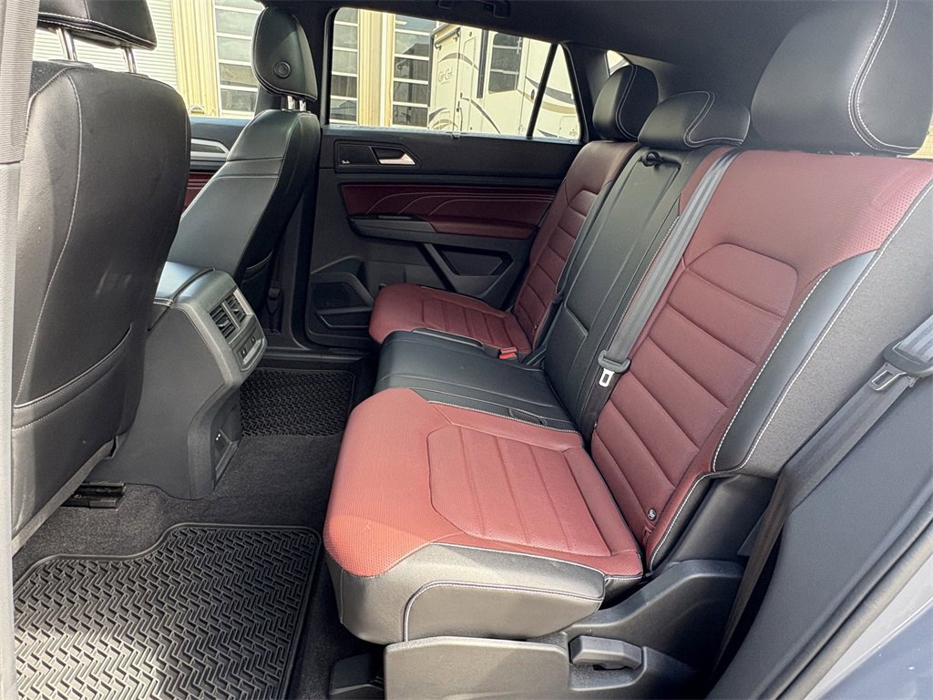 Certified 2022 Volkswagen Atlas Cross Sport SEL Premium R-Line w/ Cross Sport MDO Package image 25