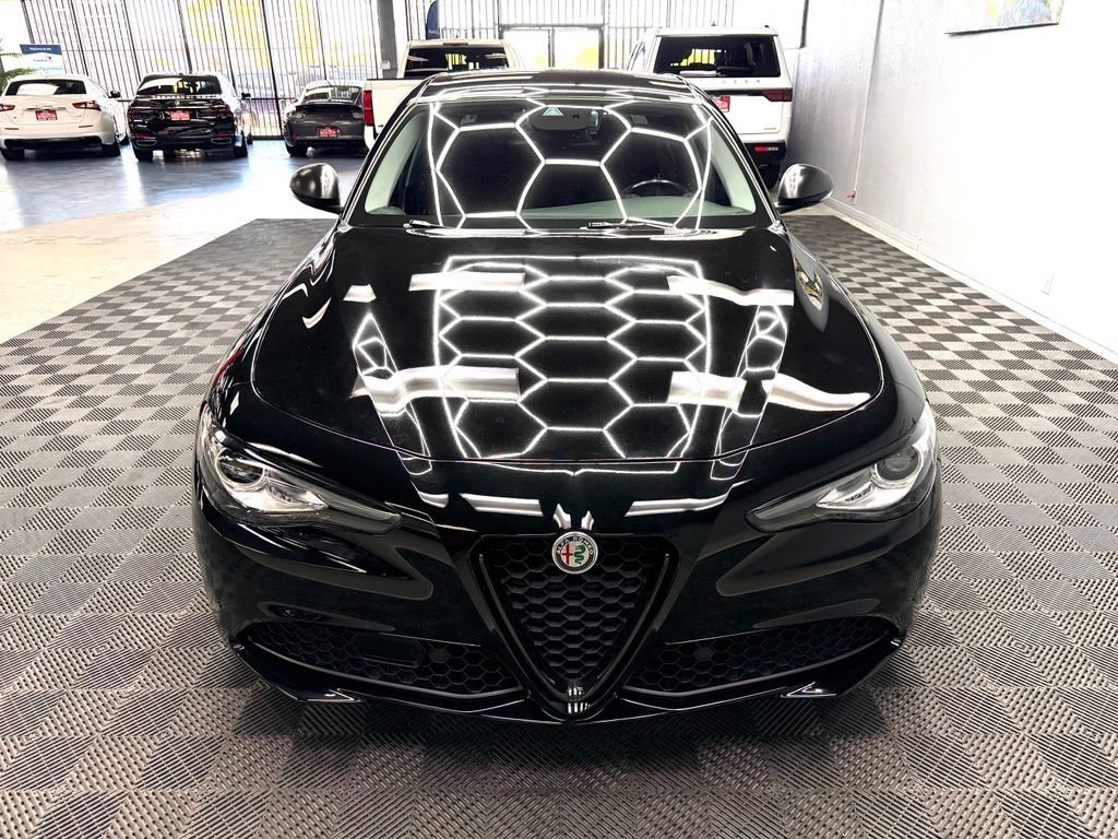 Used 2021 Alfa Romeo Giulia Sprint w/ Nero Edizione RWD image 6