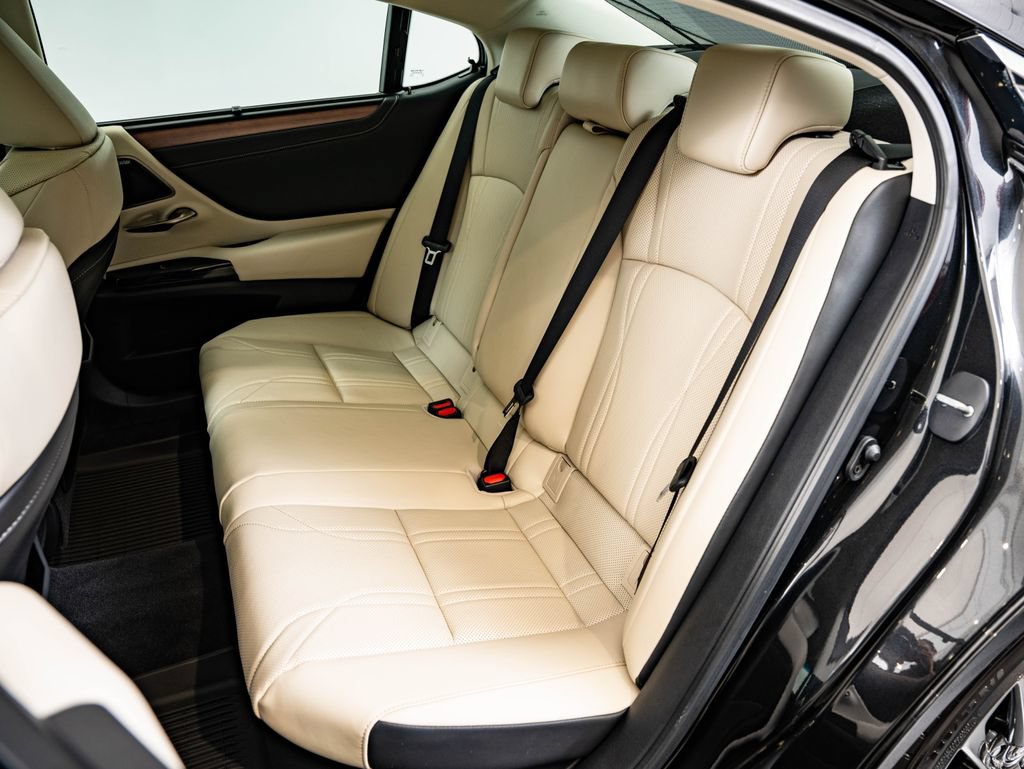 Certified 2024 Lexus ES 300h Ultra Luxury FWD image 44