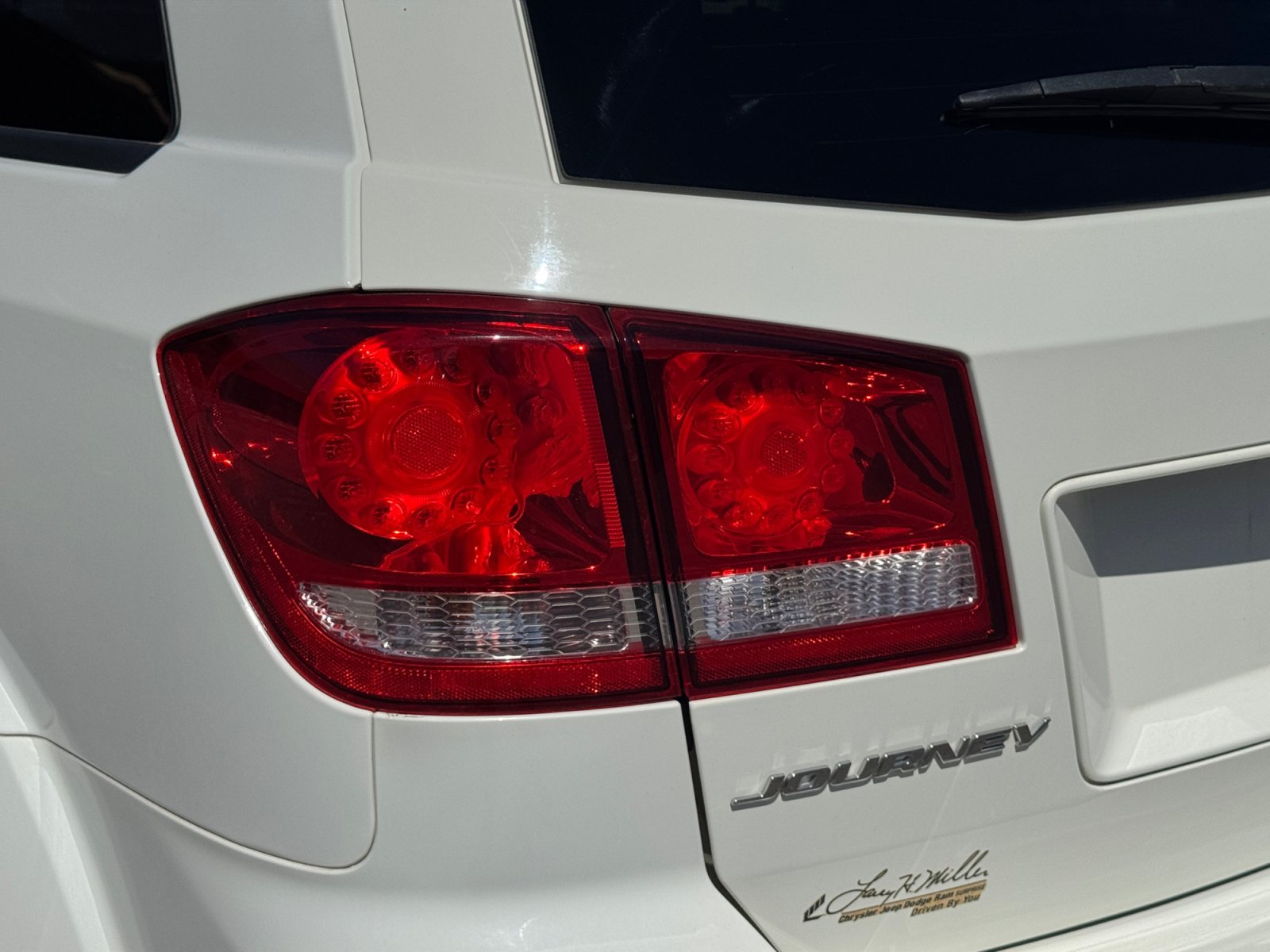 Used 2015 Dodge Journey SXT w/ Flexible Seating Group FWD image 12
