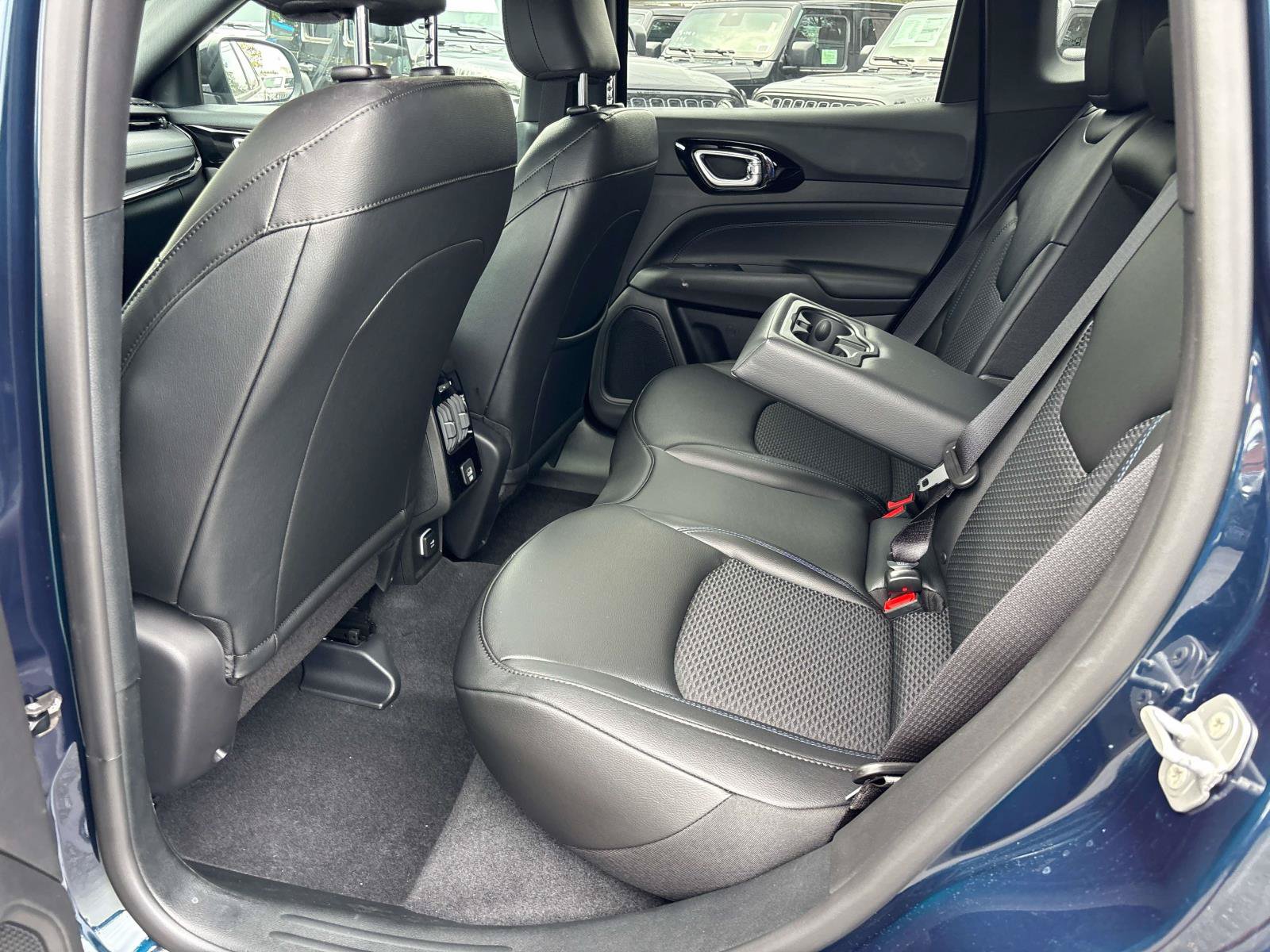 New 2026 Jeep Compass Latitude AWD/4WD image 6