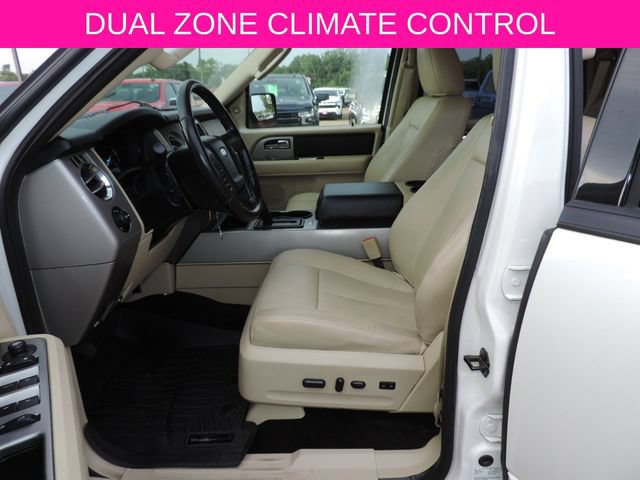 Used 2016 Ford Expedition XLT w/ Equipment Group 202A RWD image 18