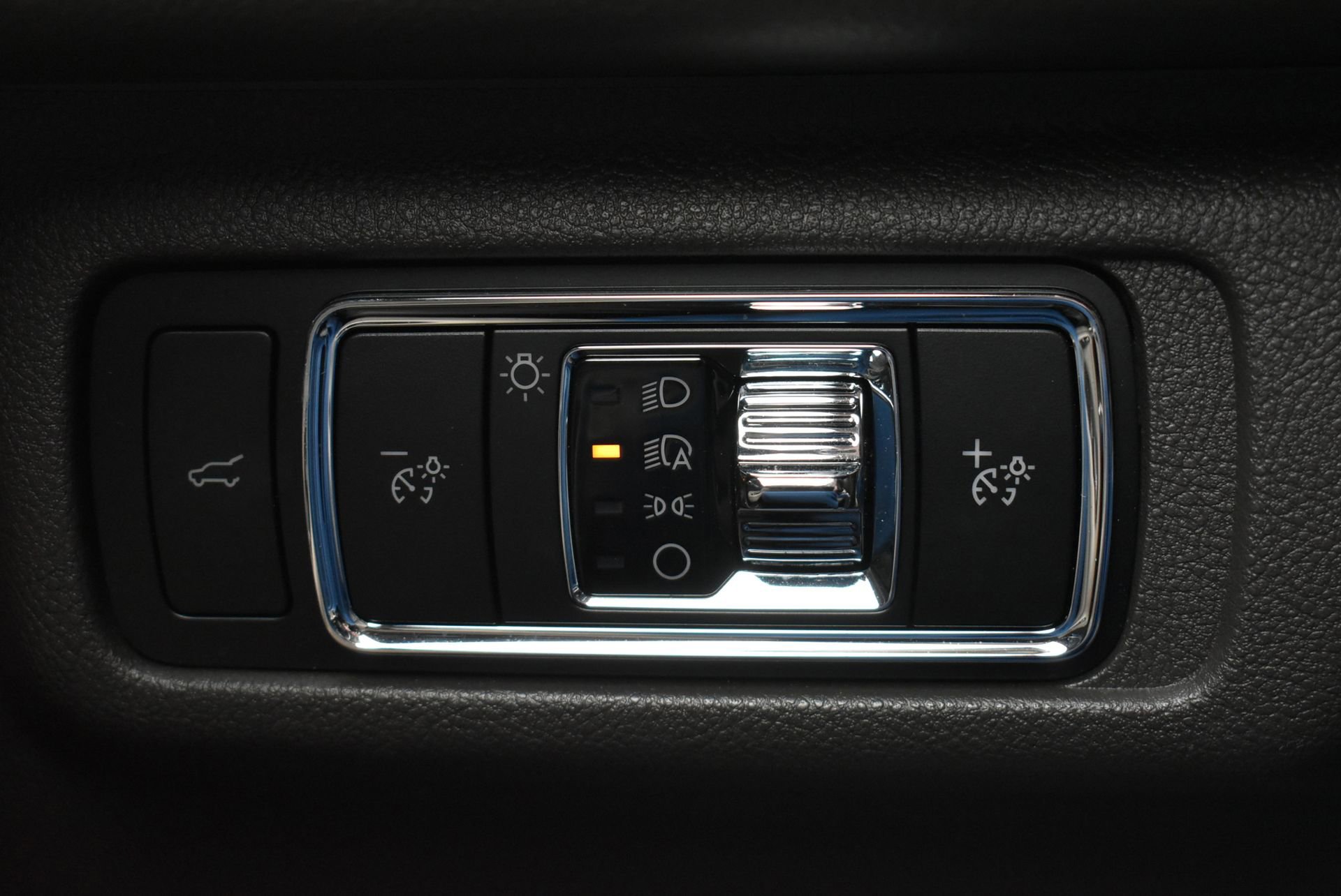 Used 2023 Lincoln Corsair Reserve w/ Equipment Group 201A image 19