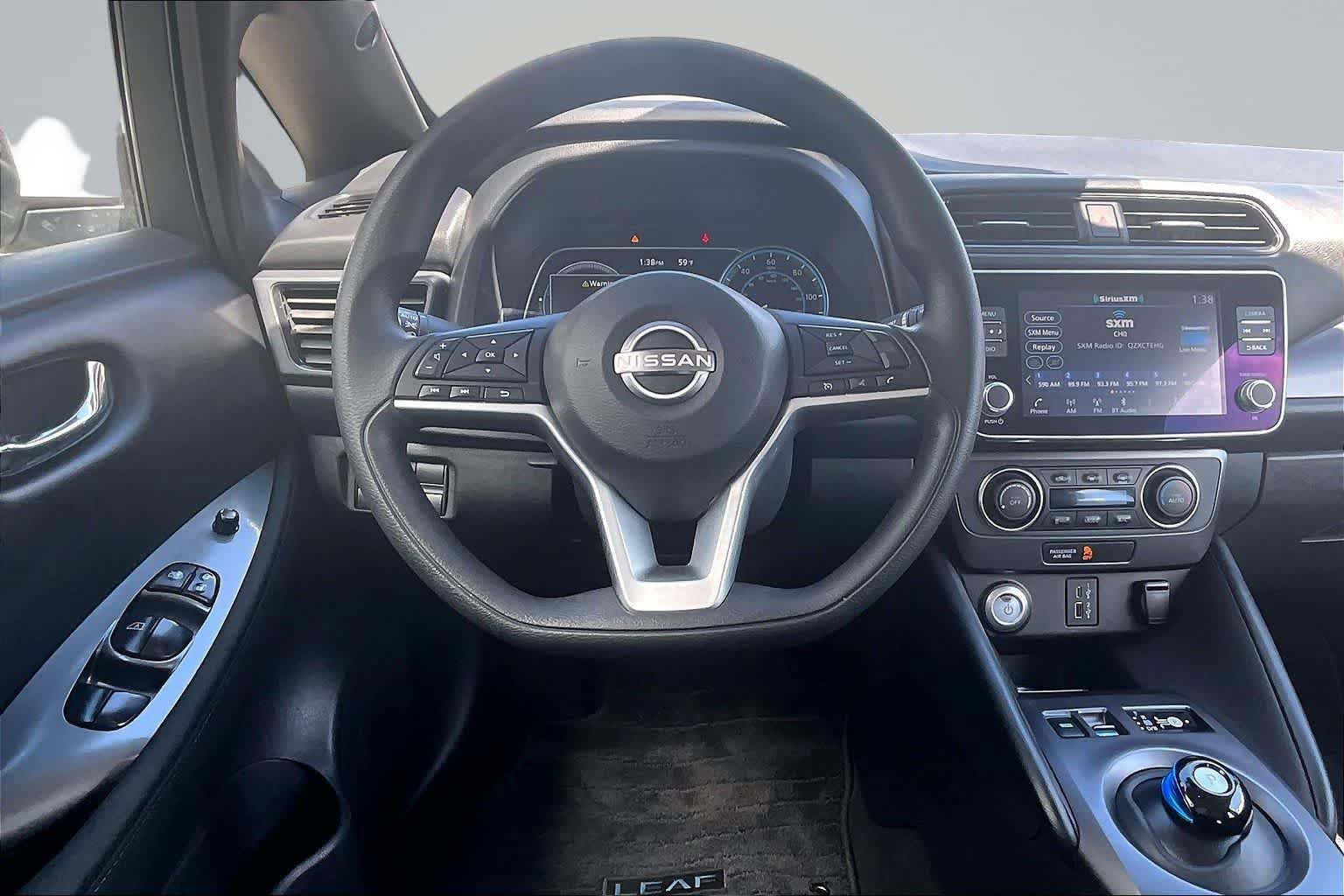 Used 2024 Nissan Leaf S FWD image 15