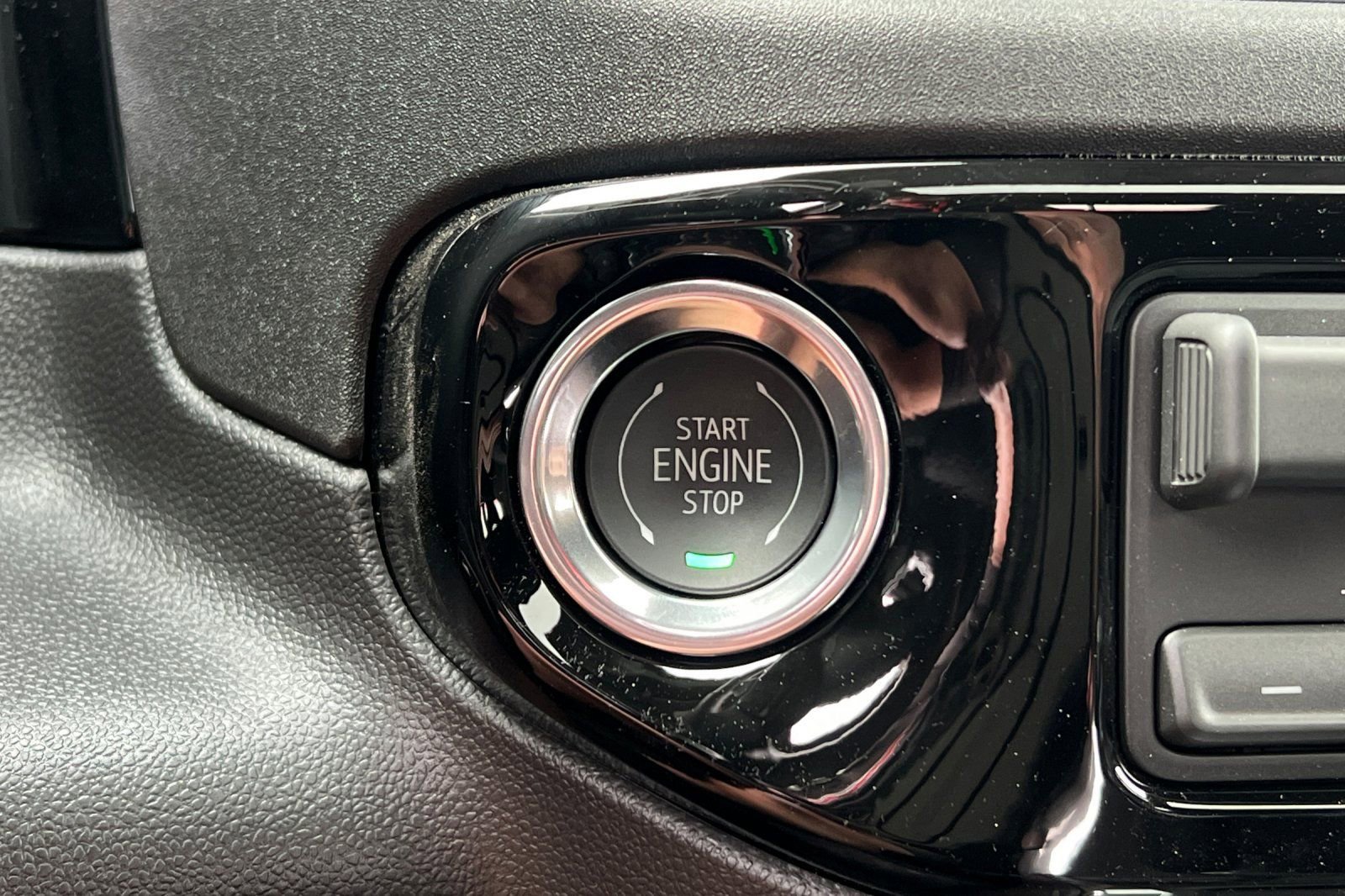 New 2026 GMC Sierra 1500 SLT w/ SLT Premium Plus Package image 21