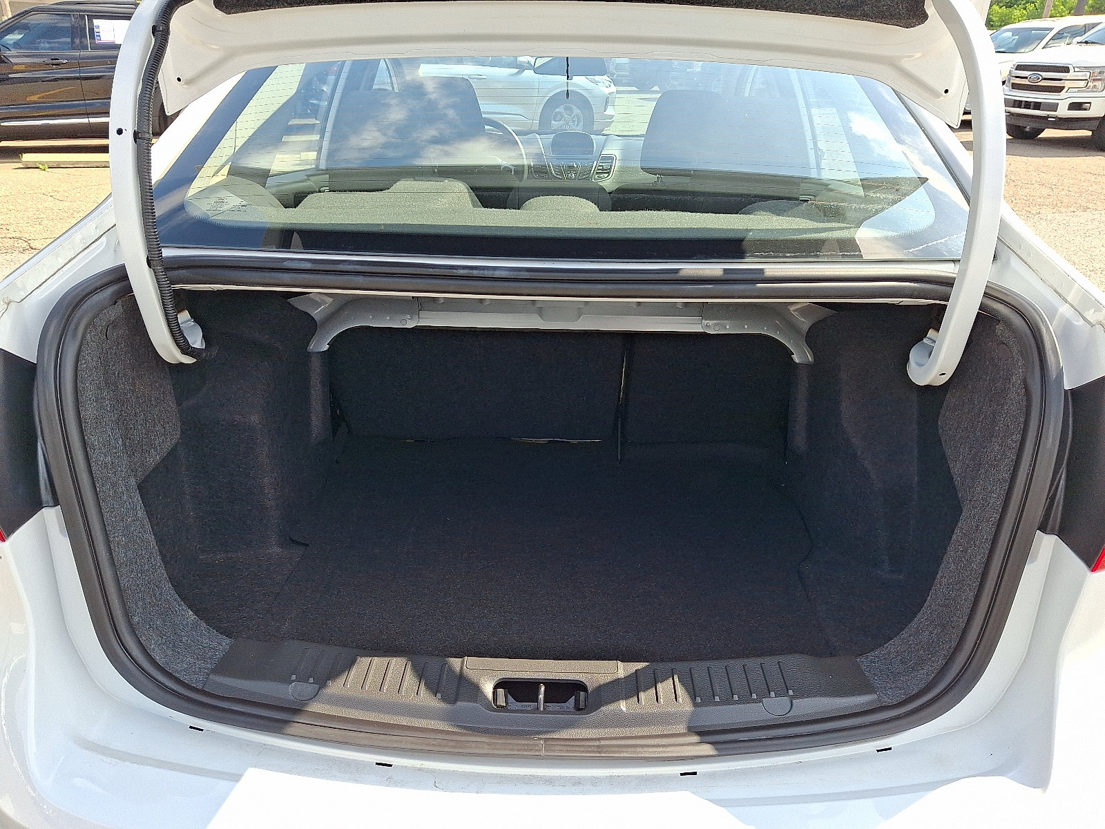 Used 2014 Ford Fiesta SE FWD image 27