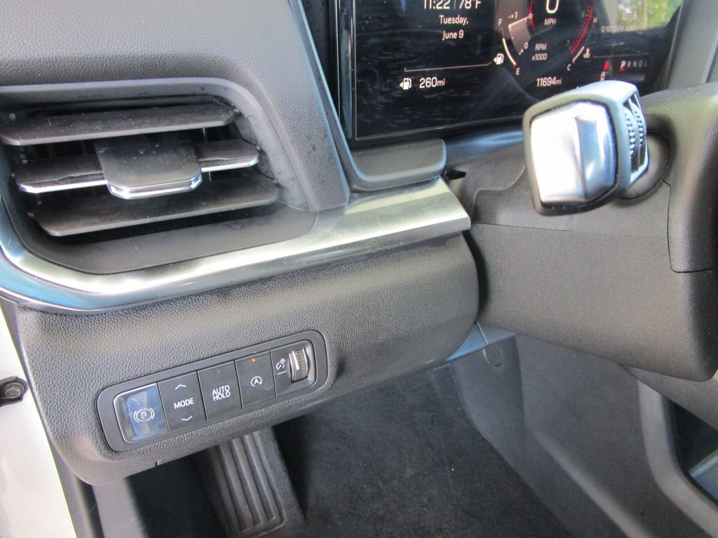 Used 2026 GMC Terrain Elevation w/ Elevation Premium Package FWD image 28