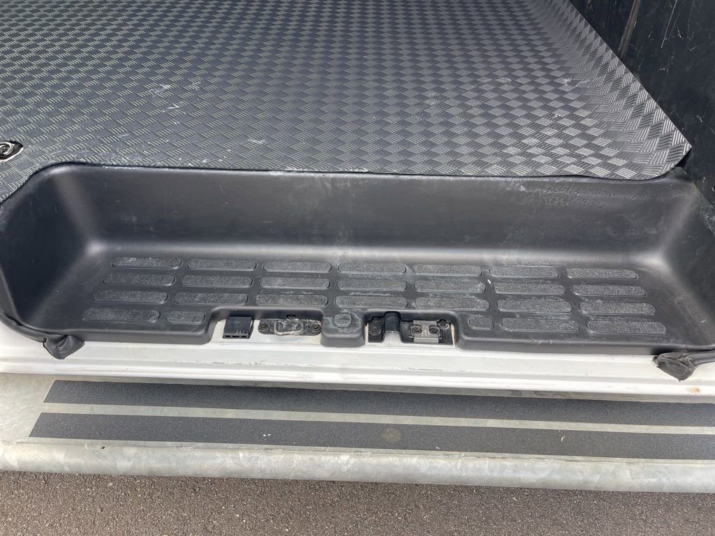 Used 2023 Chevrolet Express 2500 w/ Driver Convenience Package image 24