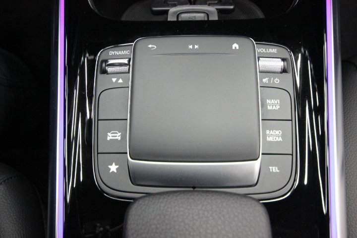 Used 2022 Mercedes-Benz GLA 250 4MATIC image 31