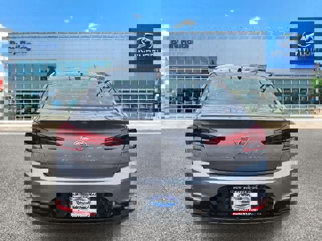 Used 2020 Hyundai Elantra SEL w/ Cargo Package (C1) image 5