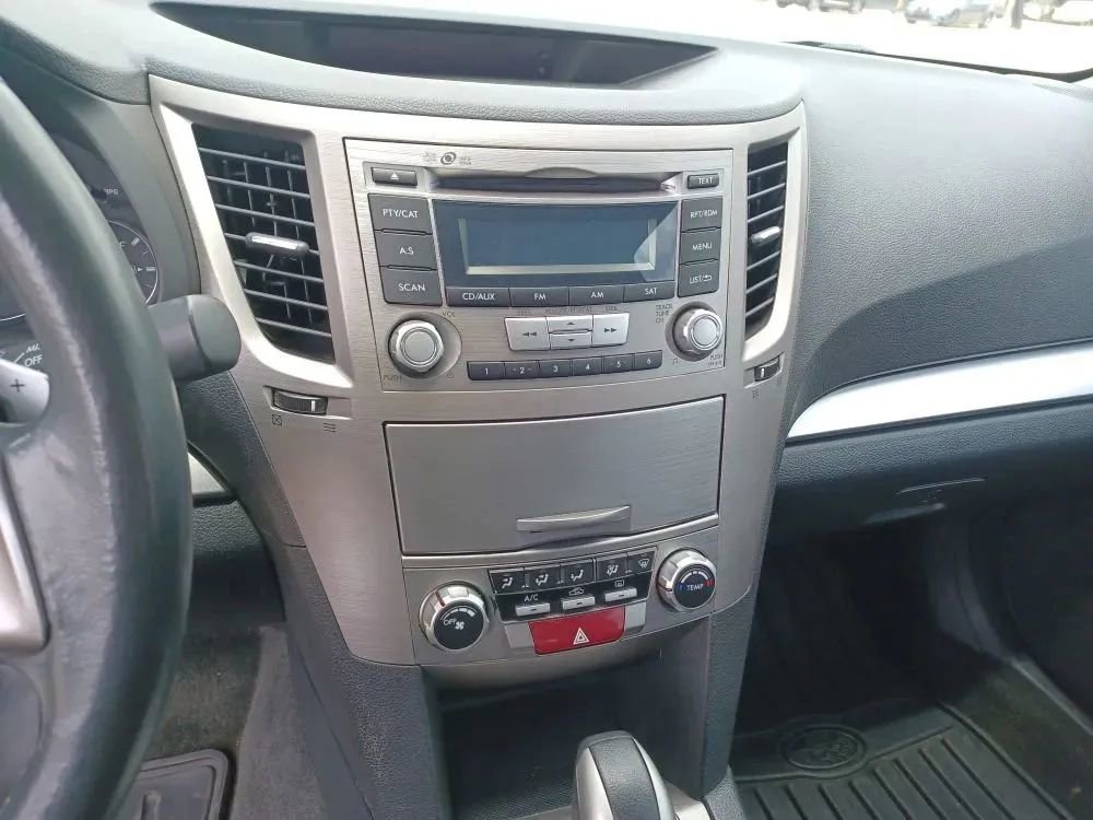 Used 2012 Subaru Legacy 2.5i Premium image 10