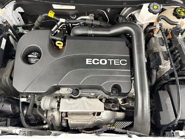 Used 2020 Chevrolet Equinox LT FWD image 36