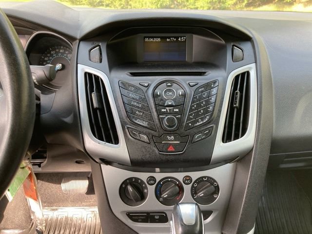 Used 2012 Ford Focus SE FWD image 19