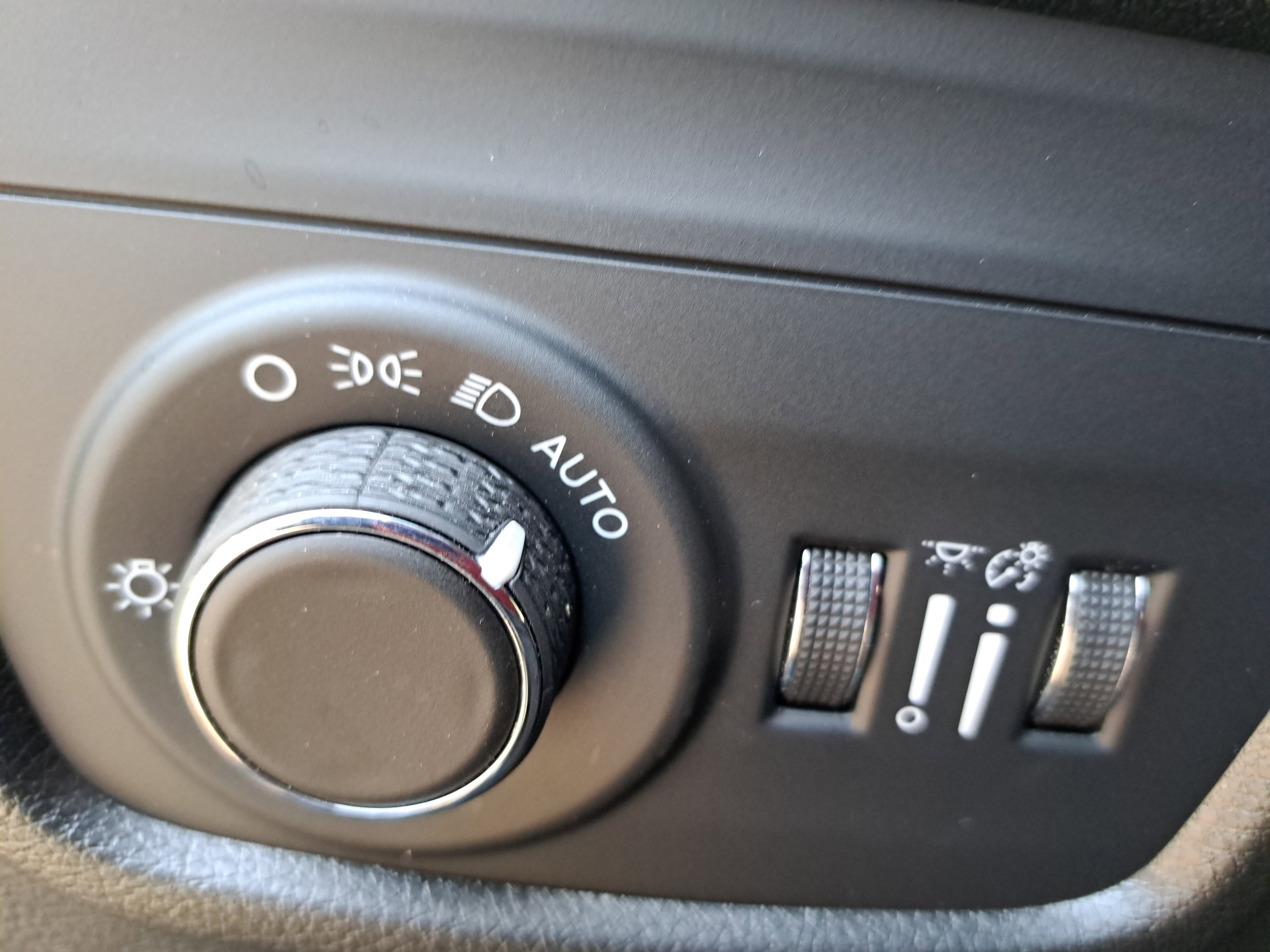 Used 2022 Jeep Grand Cherokee Altitude AWD/4WD image 24