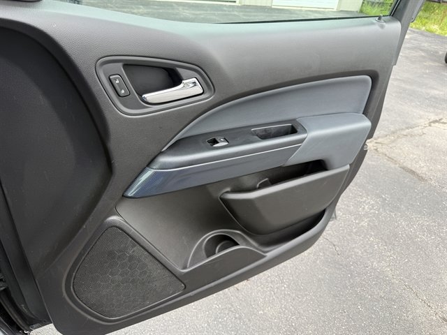 Used 2018 Chevrolet Colorado Z71 AWD/4WD image 36